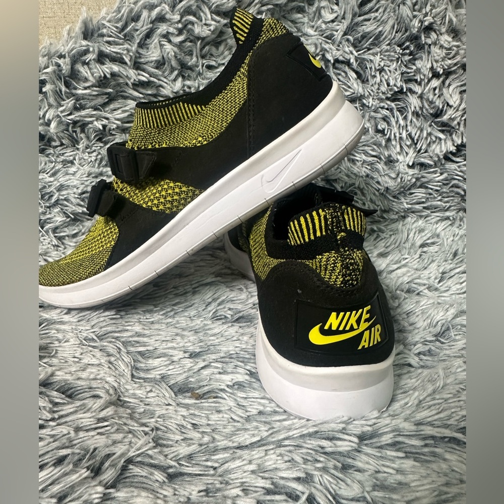 Nike Black and Yellow Air Sneakers
